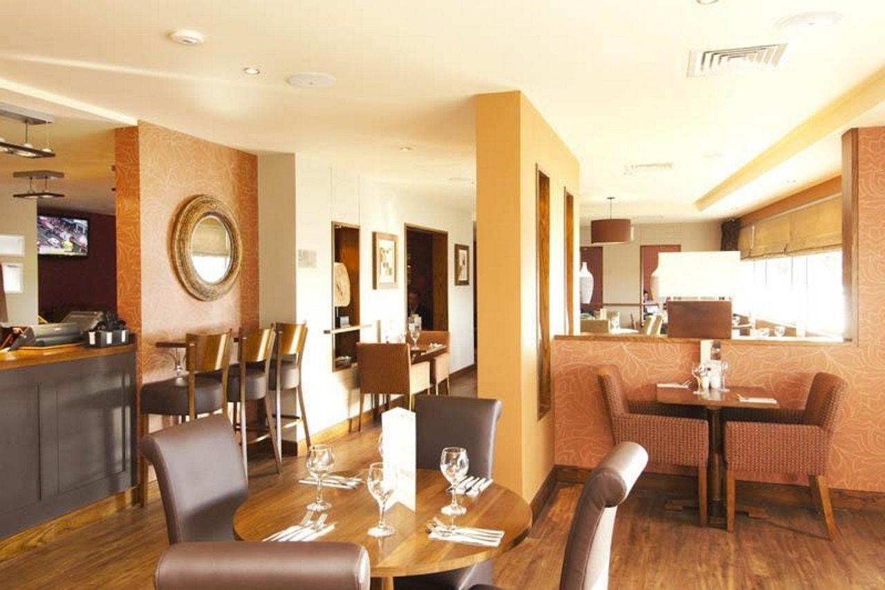 Premier Inn Liverpool John Lennon Airport Speke Exterior photo