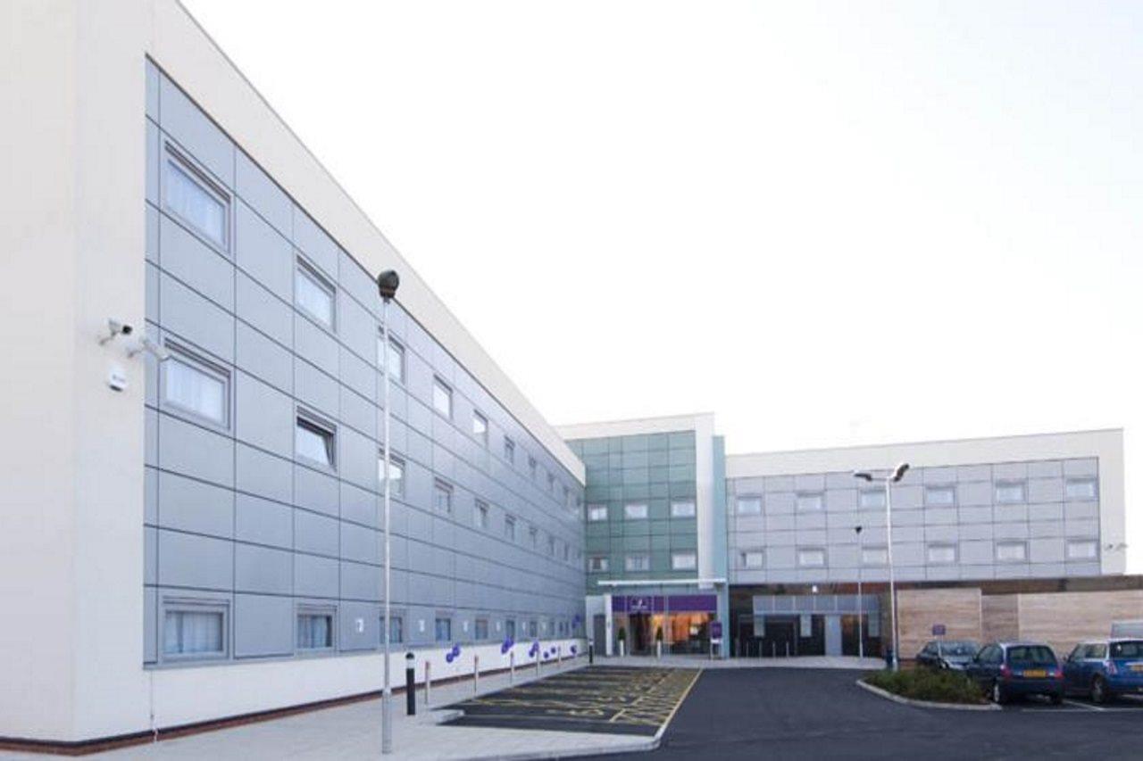 Premier Inn Liverpool John Lennon Airport Speke Exterior photo