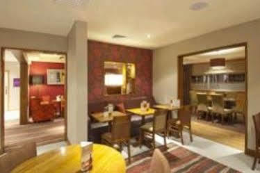 Premier Inn Liverpool John Lennon Airport Speke Exterior photo
